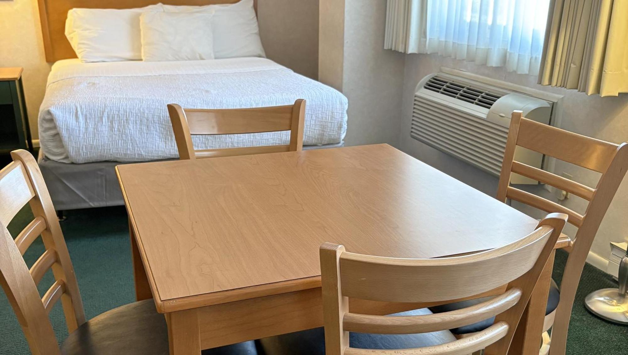 Magnuson Grand Pioneer Inn And Suites Эсканаба Экстерьер фото