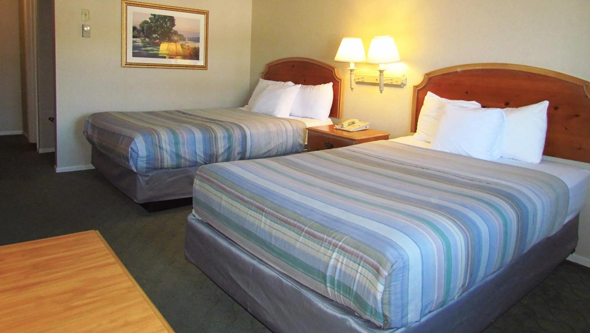 Magnuson Grand Pioneer Inn And Suites Эсканаба Экстерьер фото